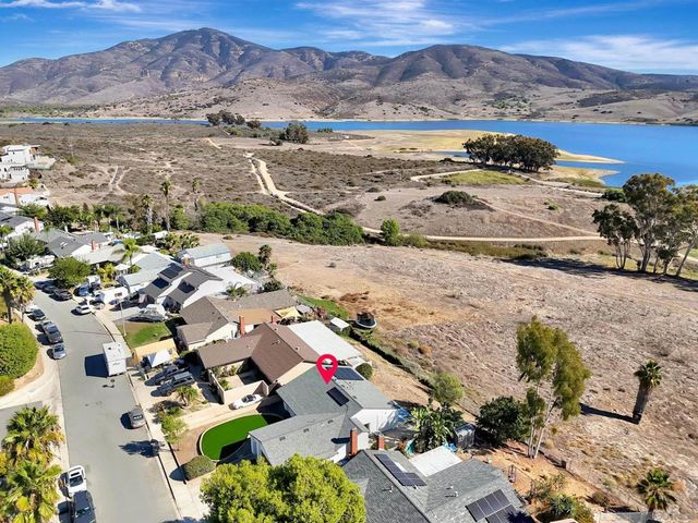 9421 Avenida Acero, Spring Valley, CA 91977