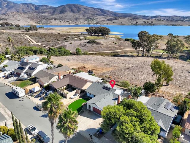 9421 Avenida Acero, Spring Valley, CA 91977