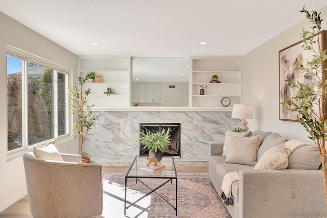 9421 Avenida Acero, Spring Valley, CA 91977