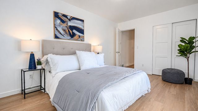 8109 17th Avenue SW, Seattle, WA 98106