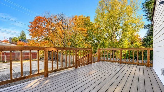 8109 17th Avenue SW, Seattle, WA 98106