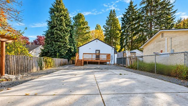 8109 17th Avenue SW, Seattle, WA 98106