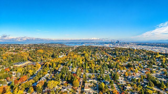 8109 17th Avenue SW, Seattle, WA 98106