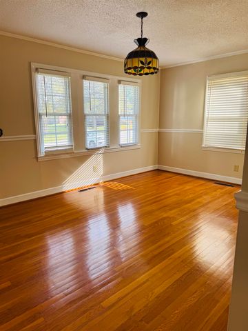 310 W. Hillcrest Ave., Union, SC 29379