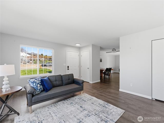 657 S Lawler Avenue, East Wenatchee, WA 98802