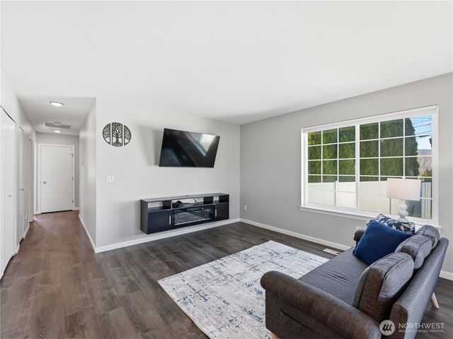 657 S Lawler Avenue, East Wenatchee, WA 98802