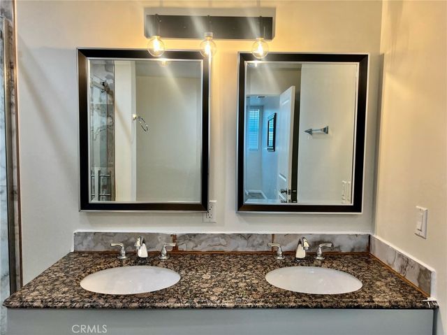 1013 E La Palma, Inglewood, CA 90301