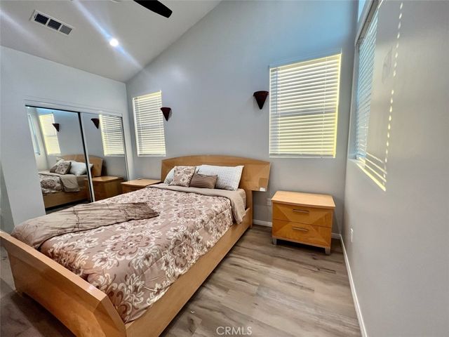 1013 E La Palma, Inglewood, CA 90301
