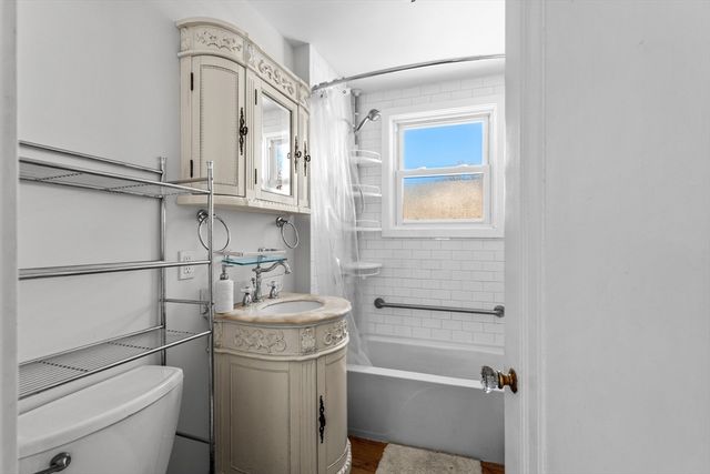 279 Adelaide, New Bedford, MA 02745