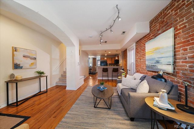 1576 N Franklin Street, Denver, CO 80218