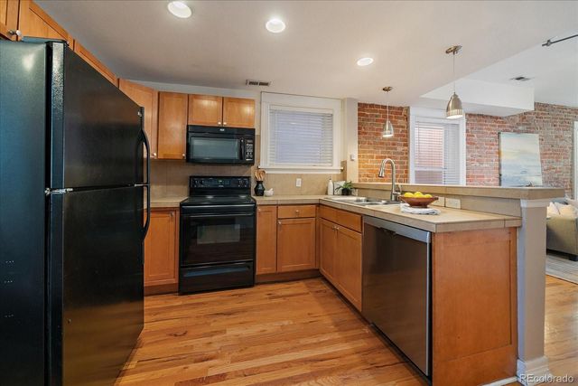 1576 N Franklin Street, Denver, CO 80218