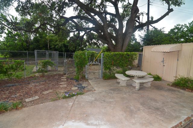 4101 Philco Drive, Houston, TX 77080