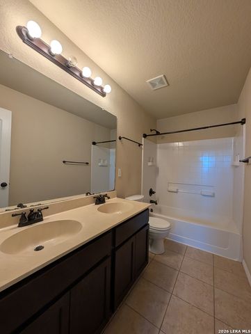 303 & 305 Rosalie, New Braunfels, TX 78130