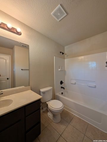 303 & 305 Rosalie, New Braunfels, TX 78130