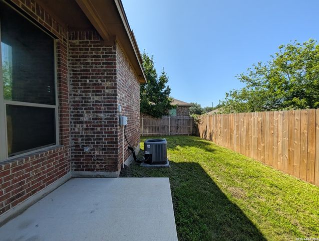 303 & 305 Rosalie, New Braunfels, TX 78130