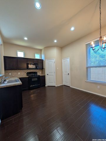 303 & 305 Rosalie, New Braunfels, TX 78130