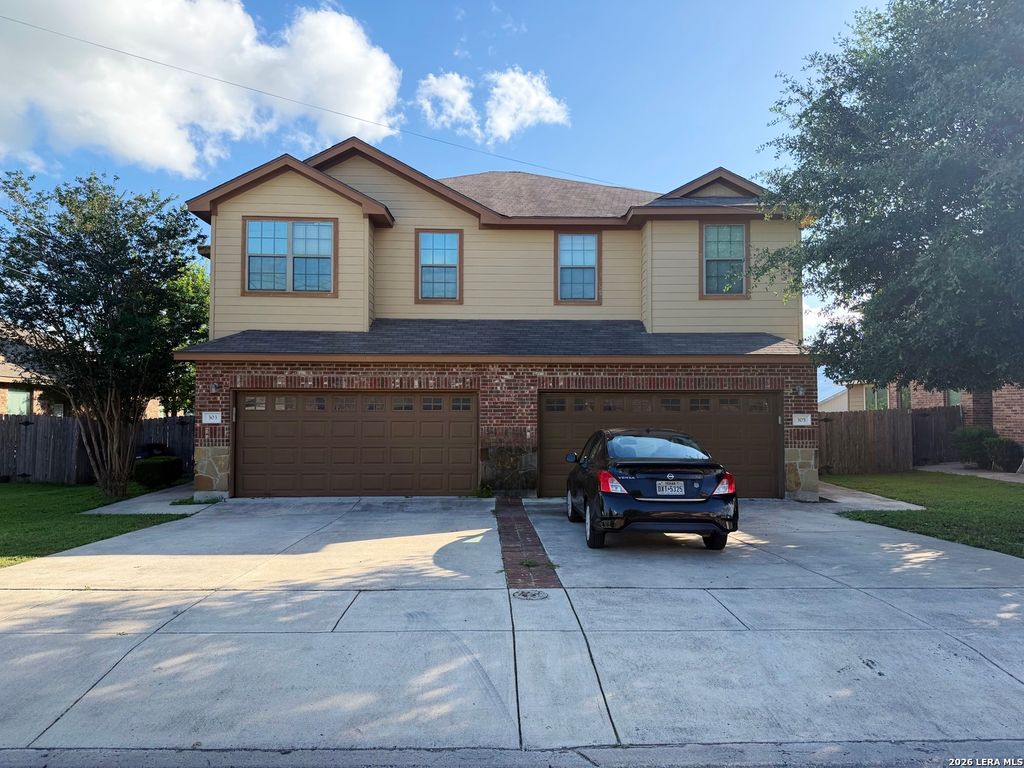 303 & 305 Rosalie, New Braunfels, TX 78130