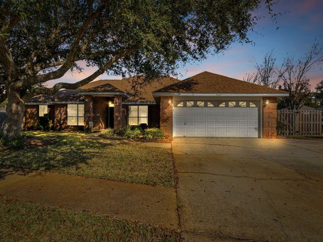 4009 Lauren Court, Destin, FL 32541