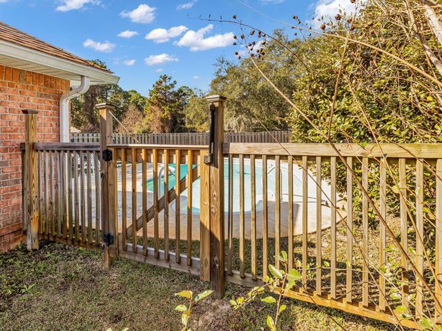 4009 Lauren Court, Destin, FL 32541