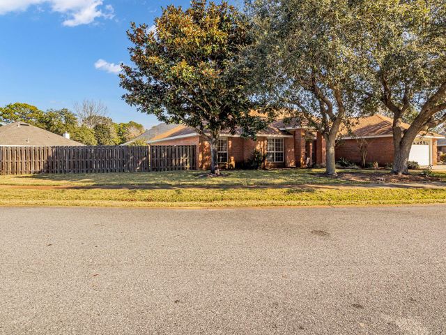 4009 Lauren Court, Destin, FL 32541