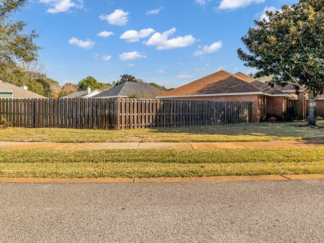 4009 Lauren Court, Destin, FL 32541