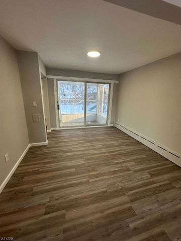 652 Carpentersville Rd, Pohatcong Twp., NJ 08865