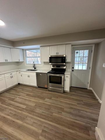 652 Carpentersville Rd, Pohatcong Twp., NJ 08865