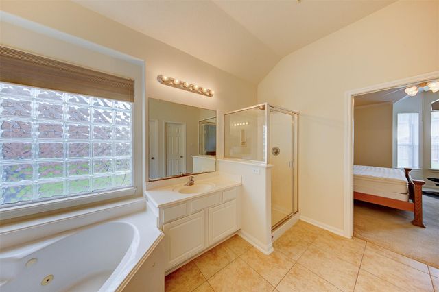 14103 Spring Knoll Lane, Rosharon, TX 77583