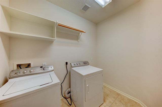 14103 Spring Knoll Lane, Rosharon, TX 77583