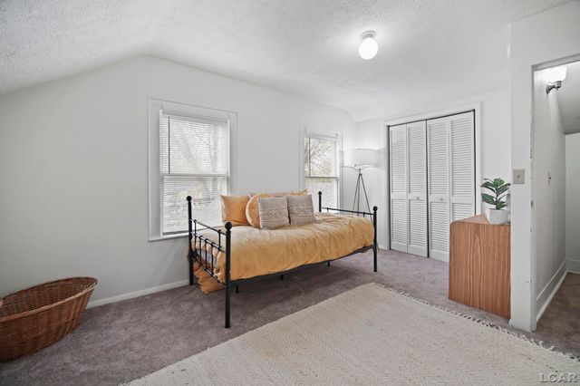 834 Toledo St, Adrian, MI 49221