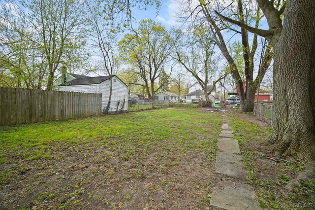 834 Toledo St, Adrian, MI 49221