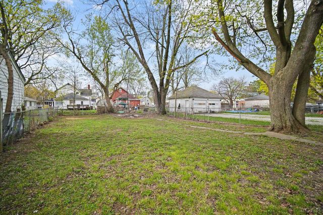 834 Toledo St, Adrian, MI 49221