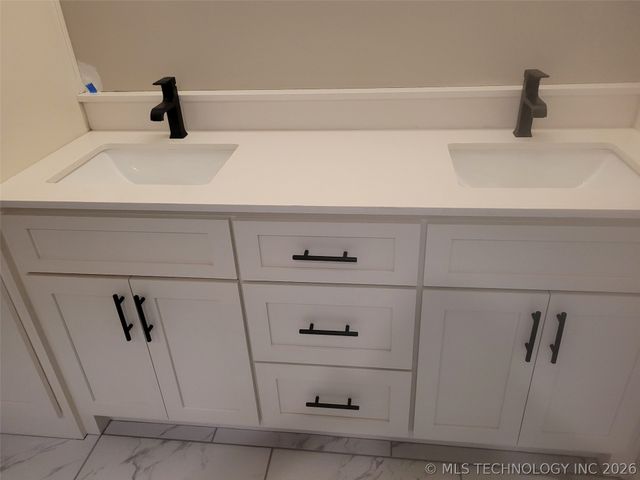 10413 E 132nd Street S, Bixby, OK 74008