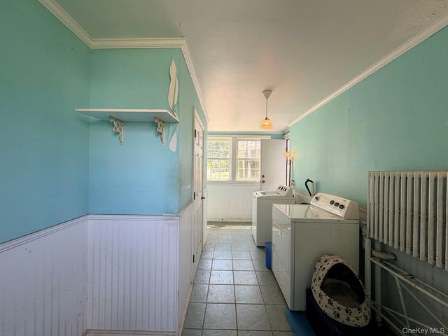 126 Eaton Lane, West Islip, NY 11795