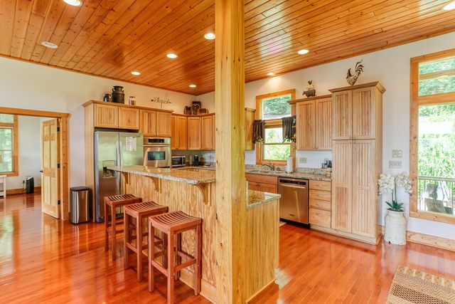 113 Snowbird Trail, Robbinsville, NC 28771