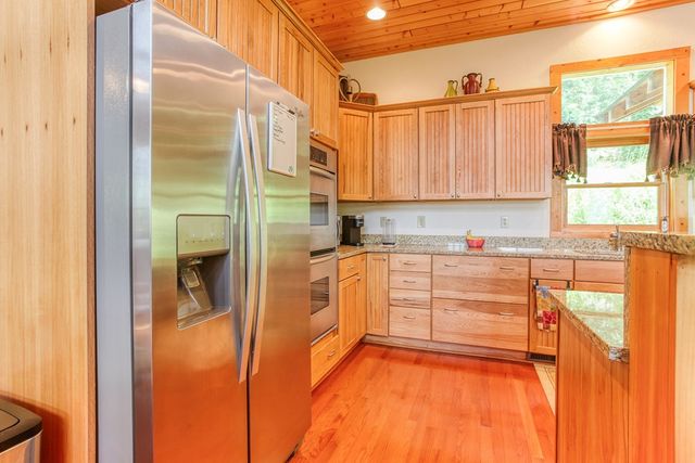 113 Snowbird Trail, Robbinsville, NC 28771