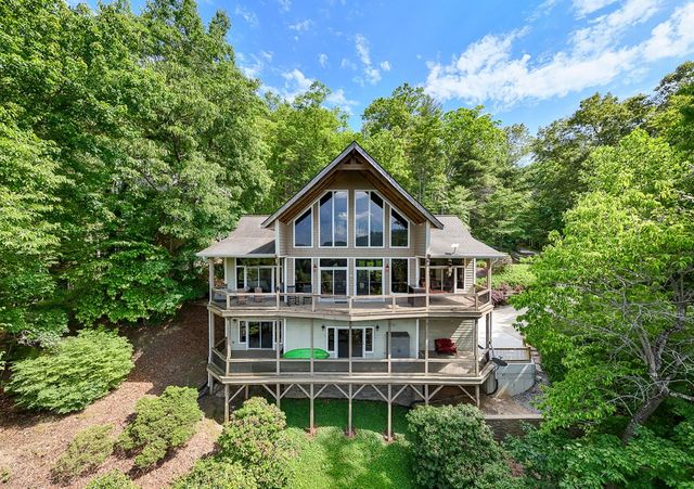 113 Snowbird Trail, Robbinsville, NC 28771