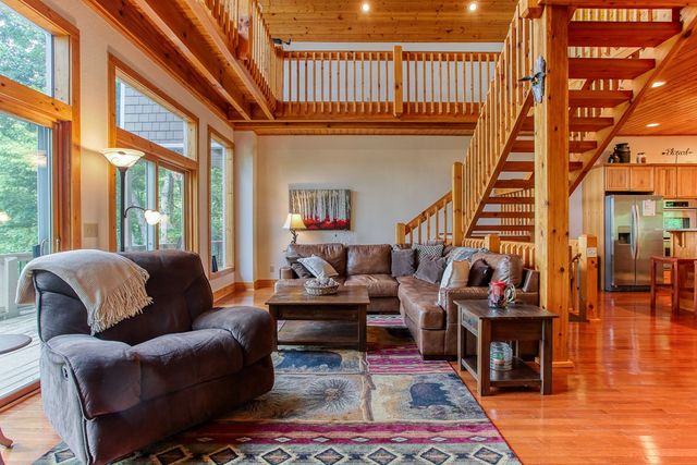 113 Snowbird Trail, Robbinsville, NC 28771