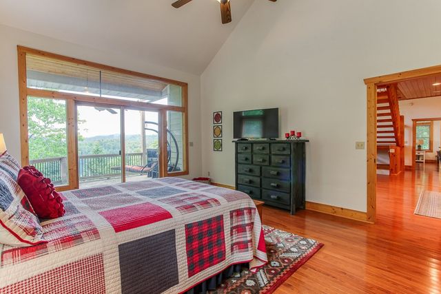 113 Snowbird Trail, Robbinsville, NC 28771