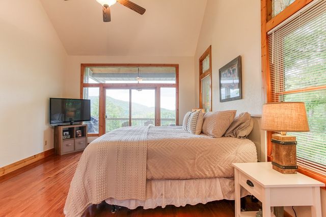 113 Snowbird Trail, Robbinsville, NC 28771