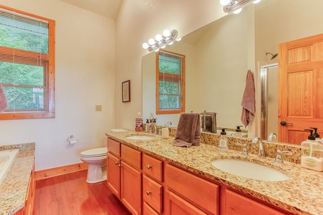 113 Snowbird Trail, Robbinsville, NC 28771