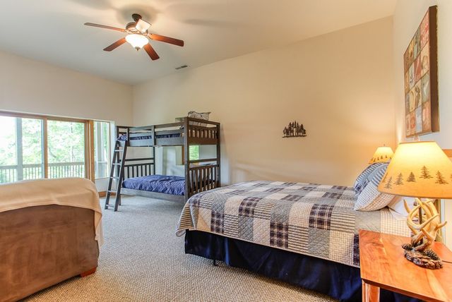 113 Snowbird Trail, Robbinsville, NC 28771
