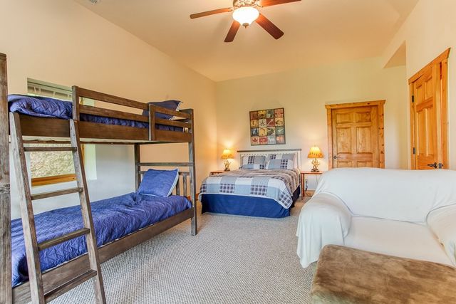 113 Snowbird Trail, Robbinsville, NC 28771