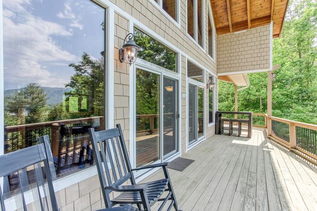 113 Snowbird Trail, Robbinsville, NC 28771