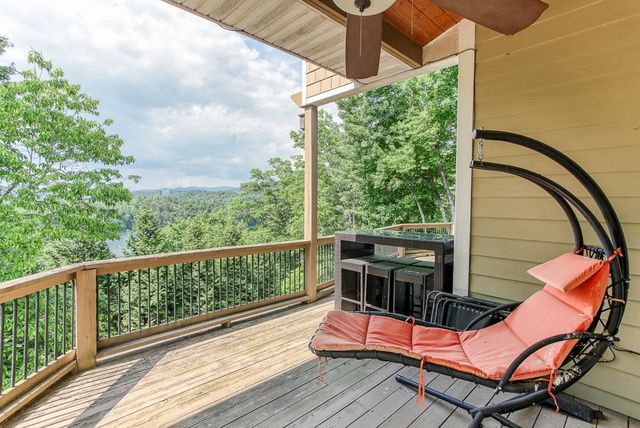 113 Snowbird Trail, Robbinsville, NC 28771