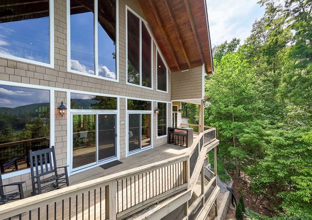 113 Snowbird Trail, Robbinsville, NC 28771