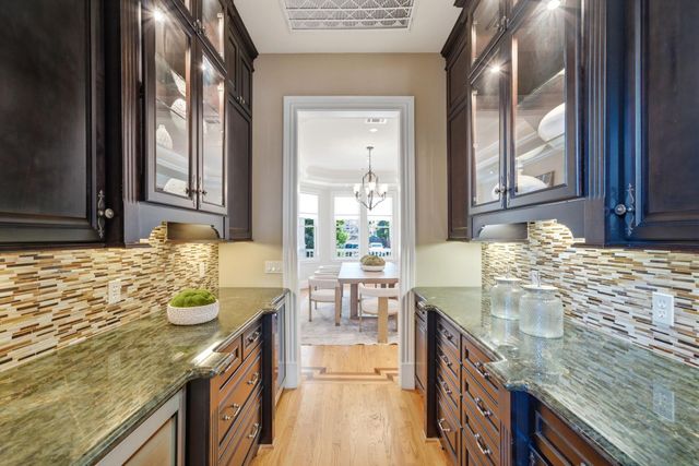 607 E 15th Street, Houston, TX 77008