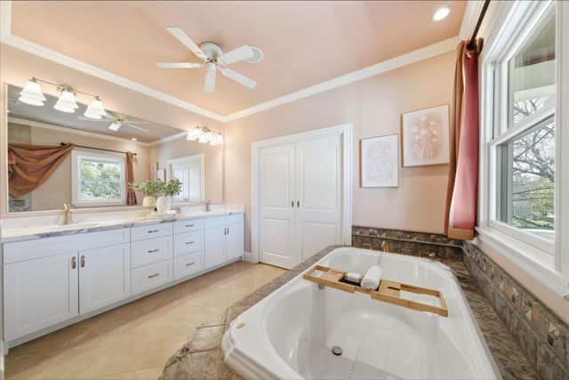 607 E 15th Street, Houston, TX 77008