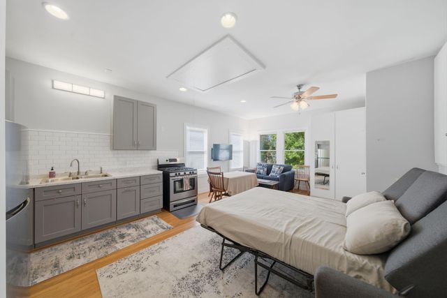 607 E 15th Street, Houston, TX 77008