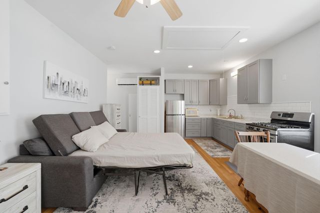 607 E 15th Street, Houston, TX 77008